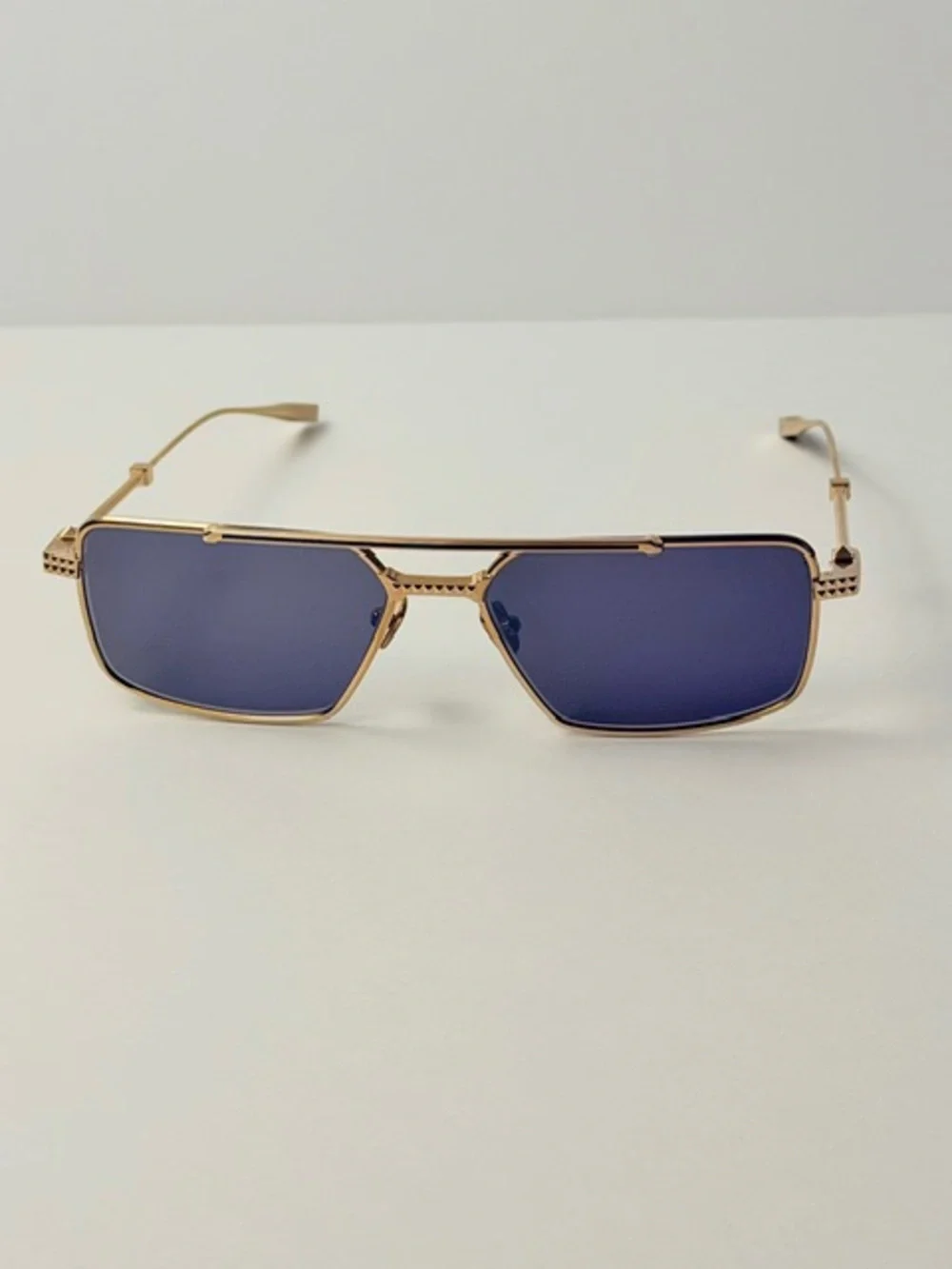 Valentino V-SEI VLS-111A-58 Gold Titanium Sunglasses New Authenticity